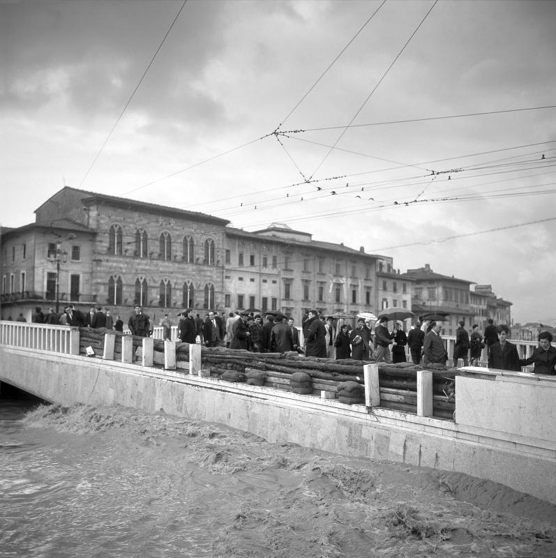 8/ - Il giorno del diluvio <br /> 4 novembre 1966 <br />L'alluvione a Pisa e in provincia. Terza edizione